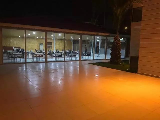 196676495 (Copy).jpg